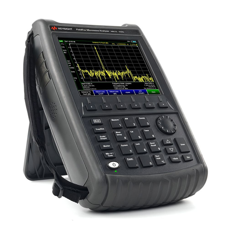 N9917A FieldFox kädessä pidettävä mikroaaltospektrianalysaattori