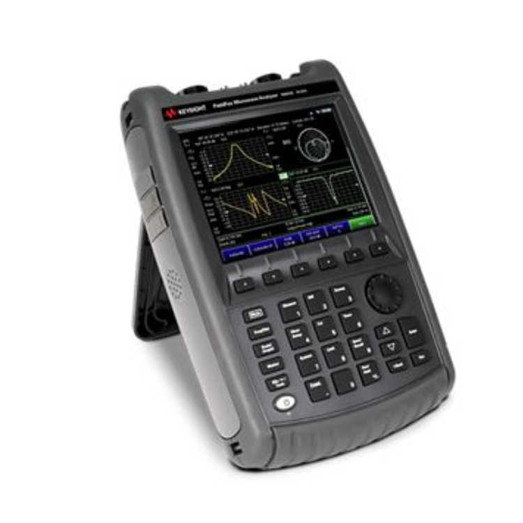 N9953B FieldFox kädessä pidettävä mikroaaltospektrianalysaattori